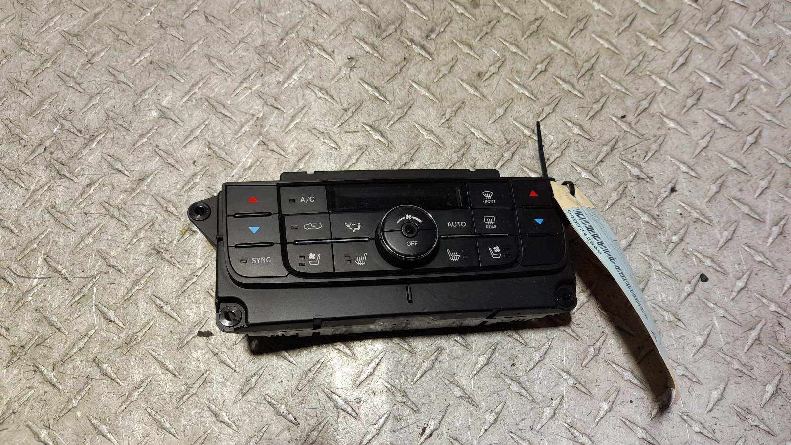 View Auto part Heater/Ac Controls Jeep Grandcherokee 2012