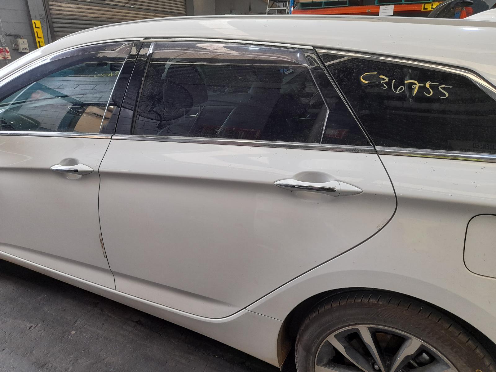 View Auto part Left Rear Door/Sliding Hyundai I40 2016