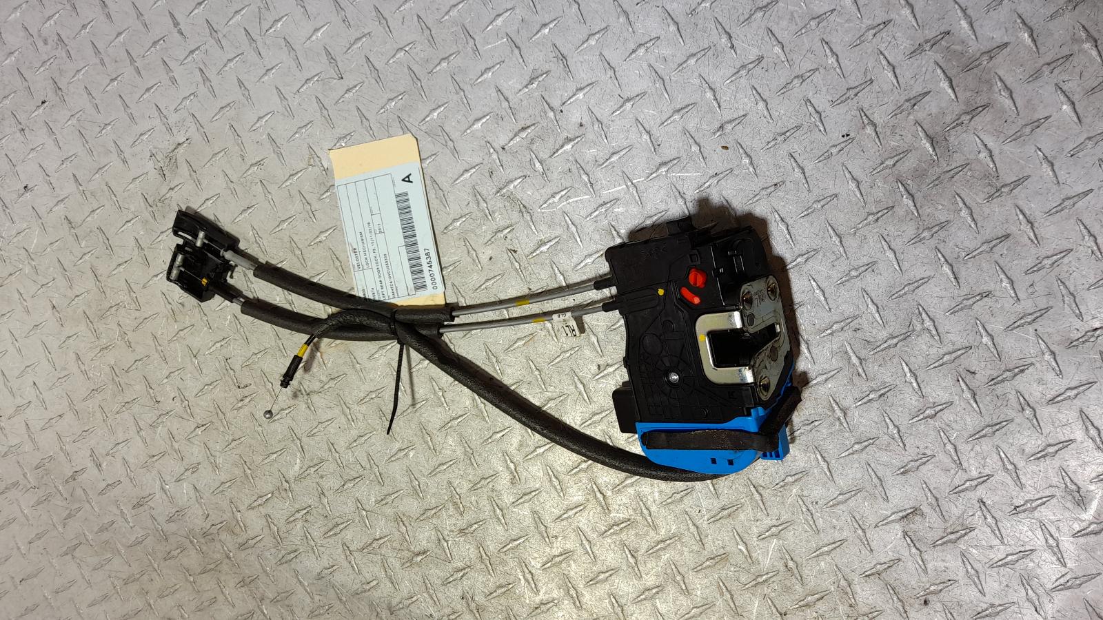 View Auto part Door/Boot/Gate Lock Hyundai Veloster 2012