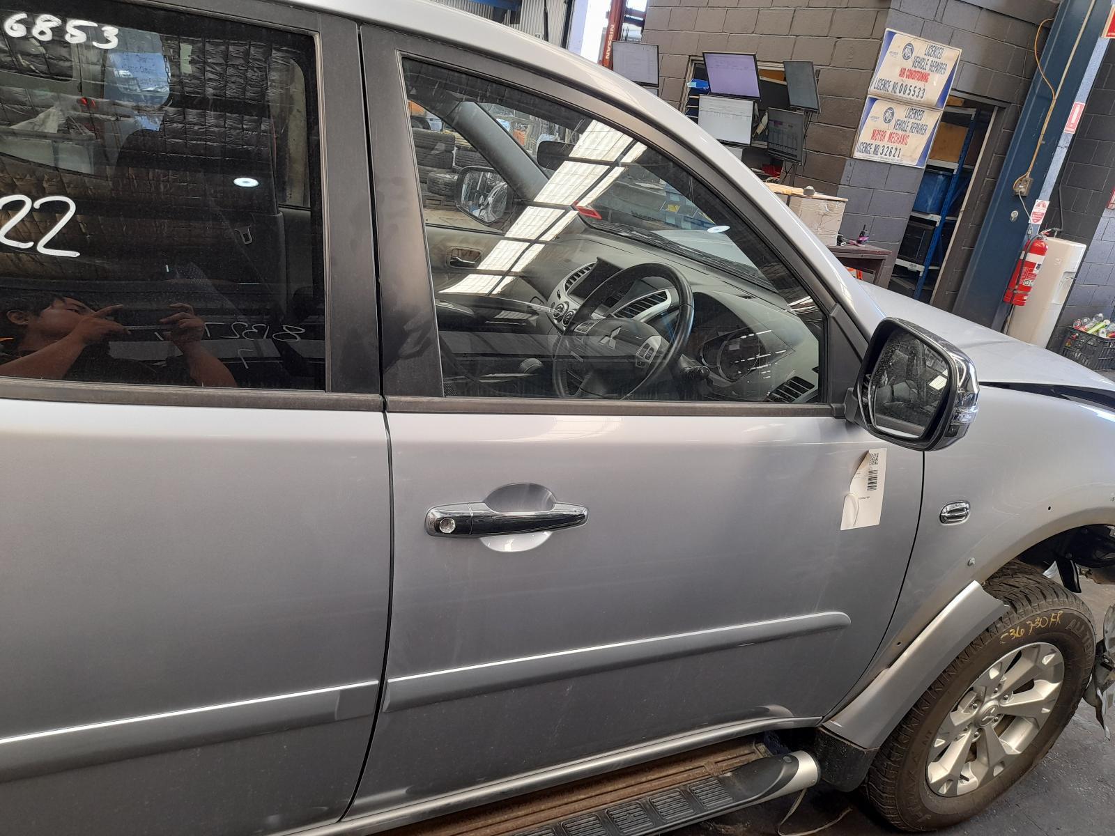 View Auto part Right Front Door Mitsubishi Triton 2013