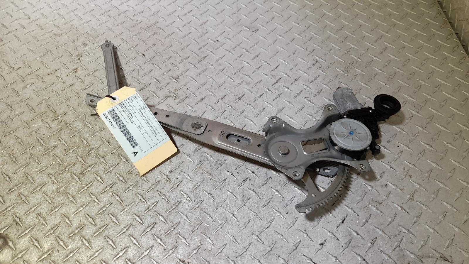 View Auto part Left Front Window Reg/Motor Toyota Rav4 2017