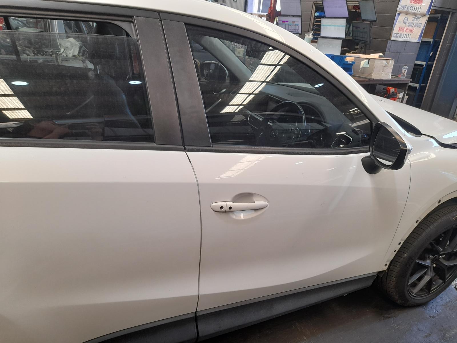 View Auto part Right Front Door Mazda Cx5 2015