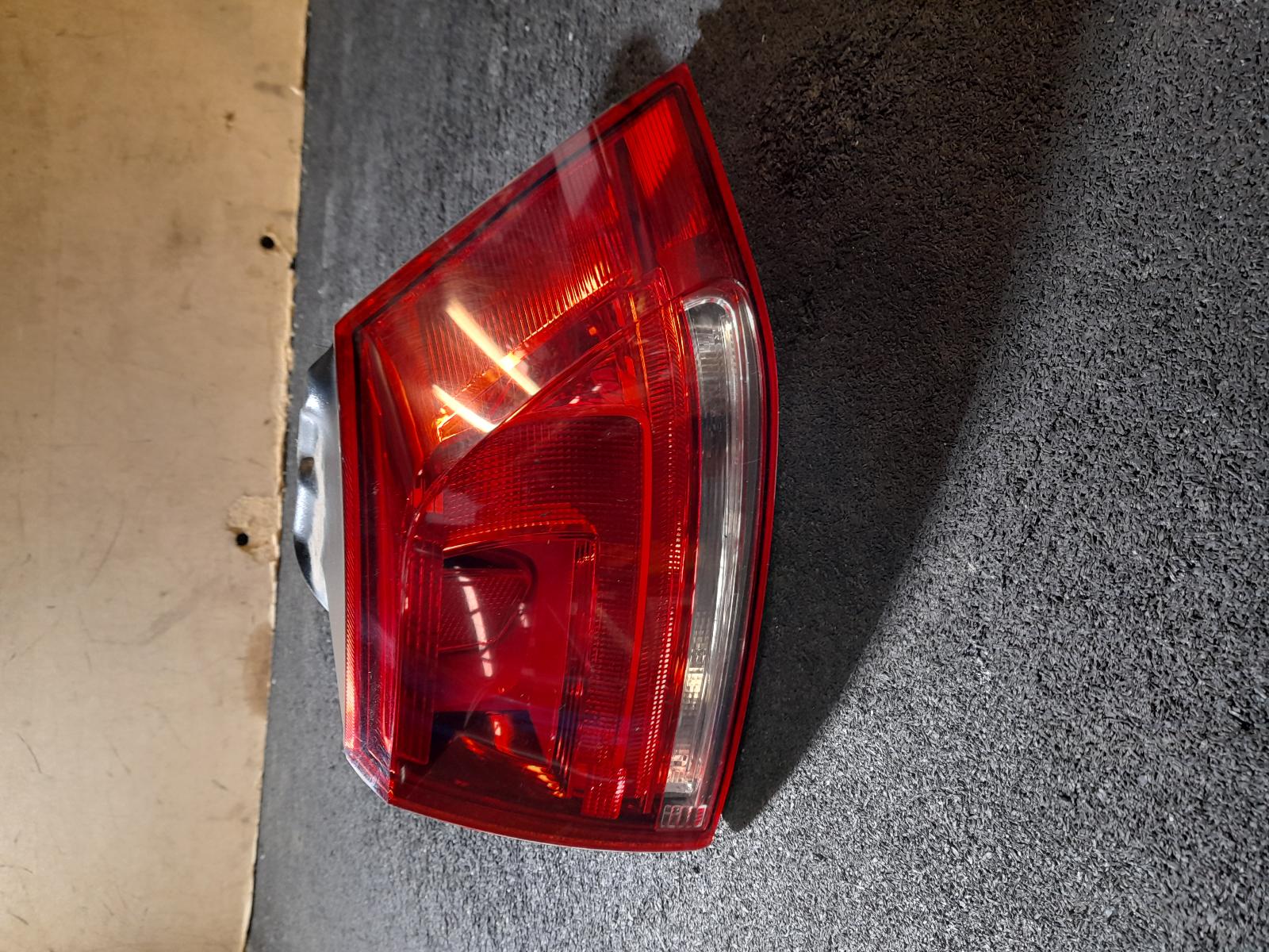 View Auto part Right Taillight Volkswagen Golf 2014