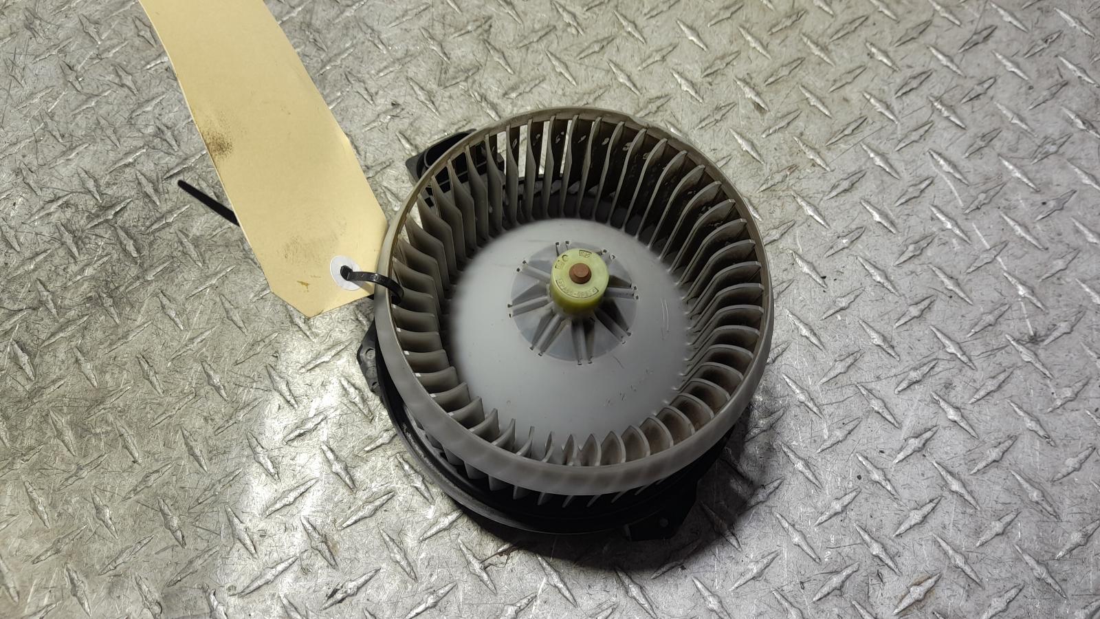 View Auto part Heater Fan Motor Toyota Hiace 2014