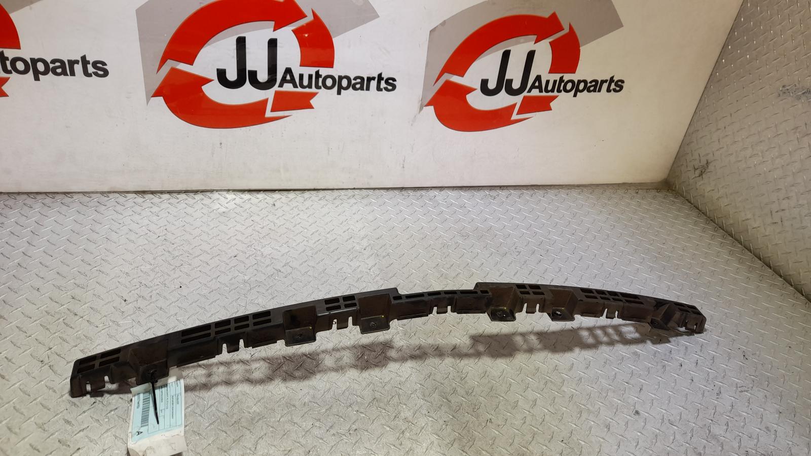 View Auto part R/Bar Bracket/Reinfo Holden Trailblazer 2019