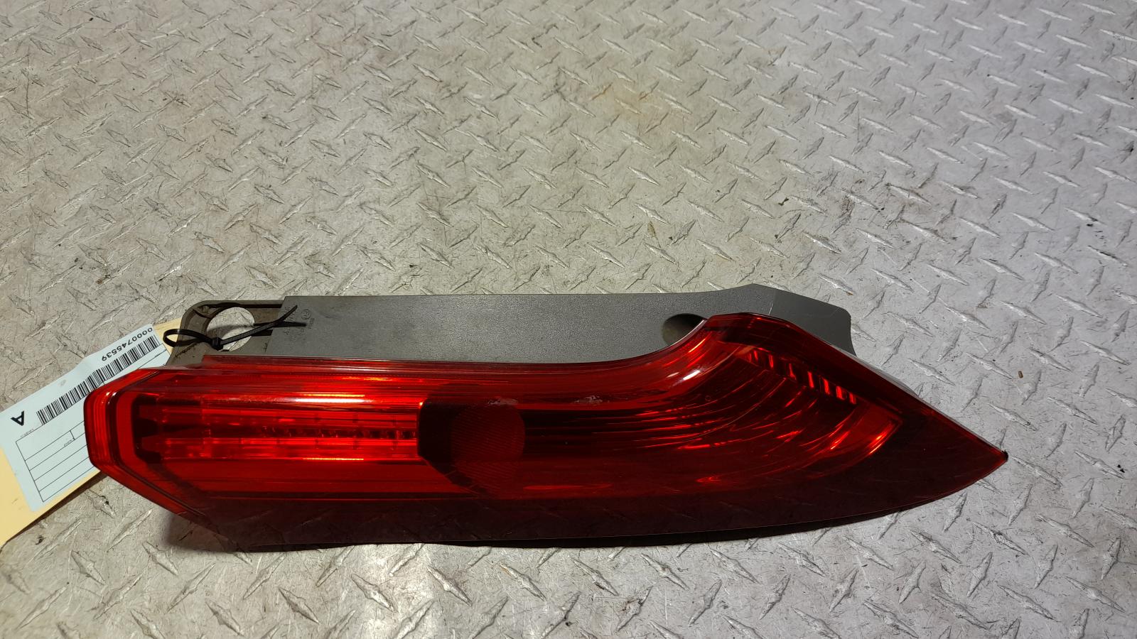 View Auto part Right Taillight Honda Crv 2014