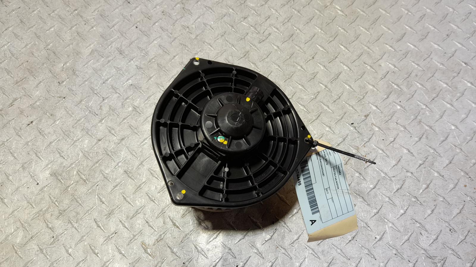 View Auto part Heater Fan Motor Nissan Navara 2017
