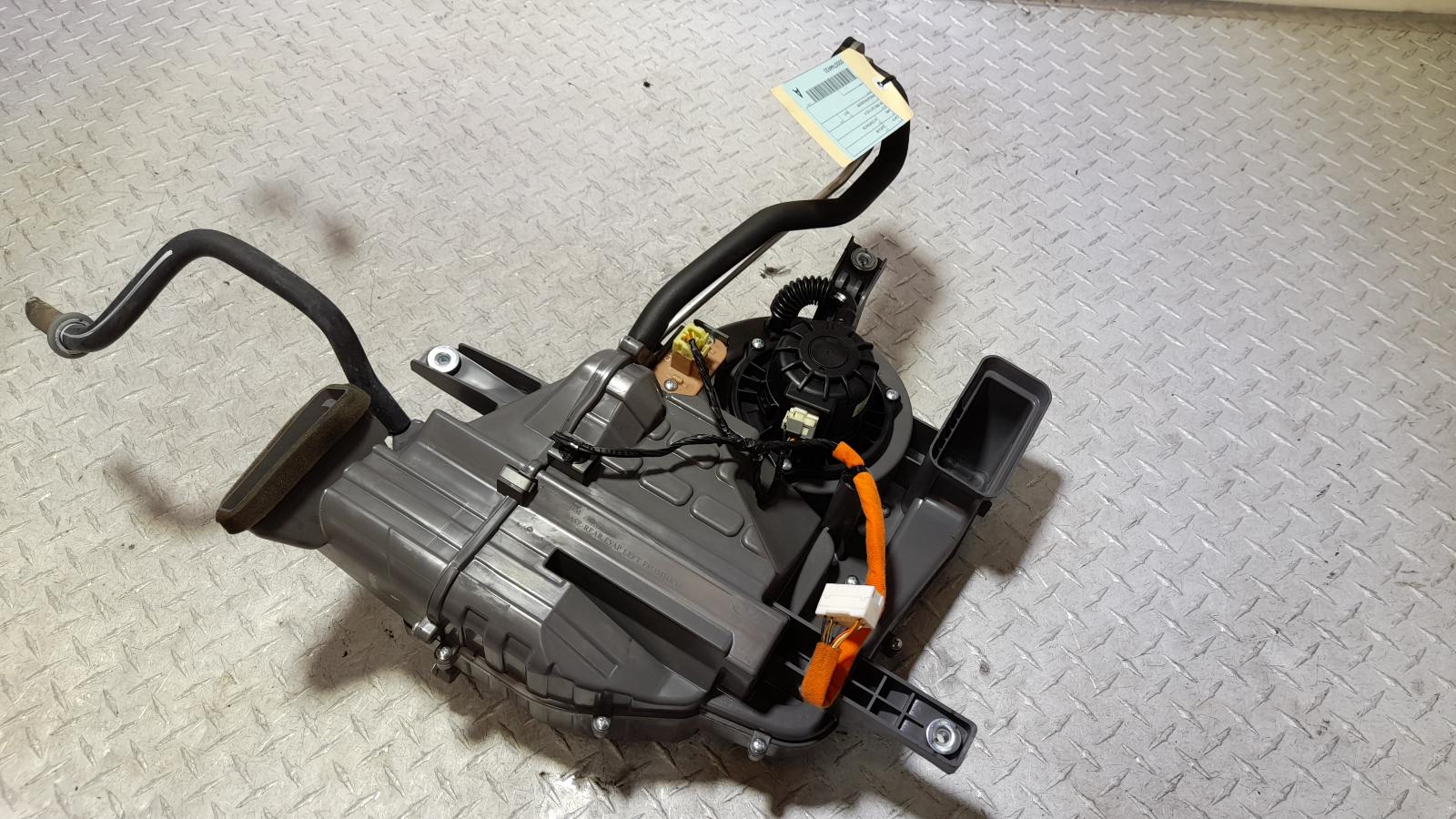 View Auto part A/C Evaporator Hyundai Santa Fe 2017