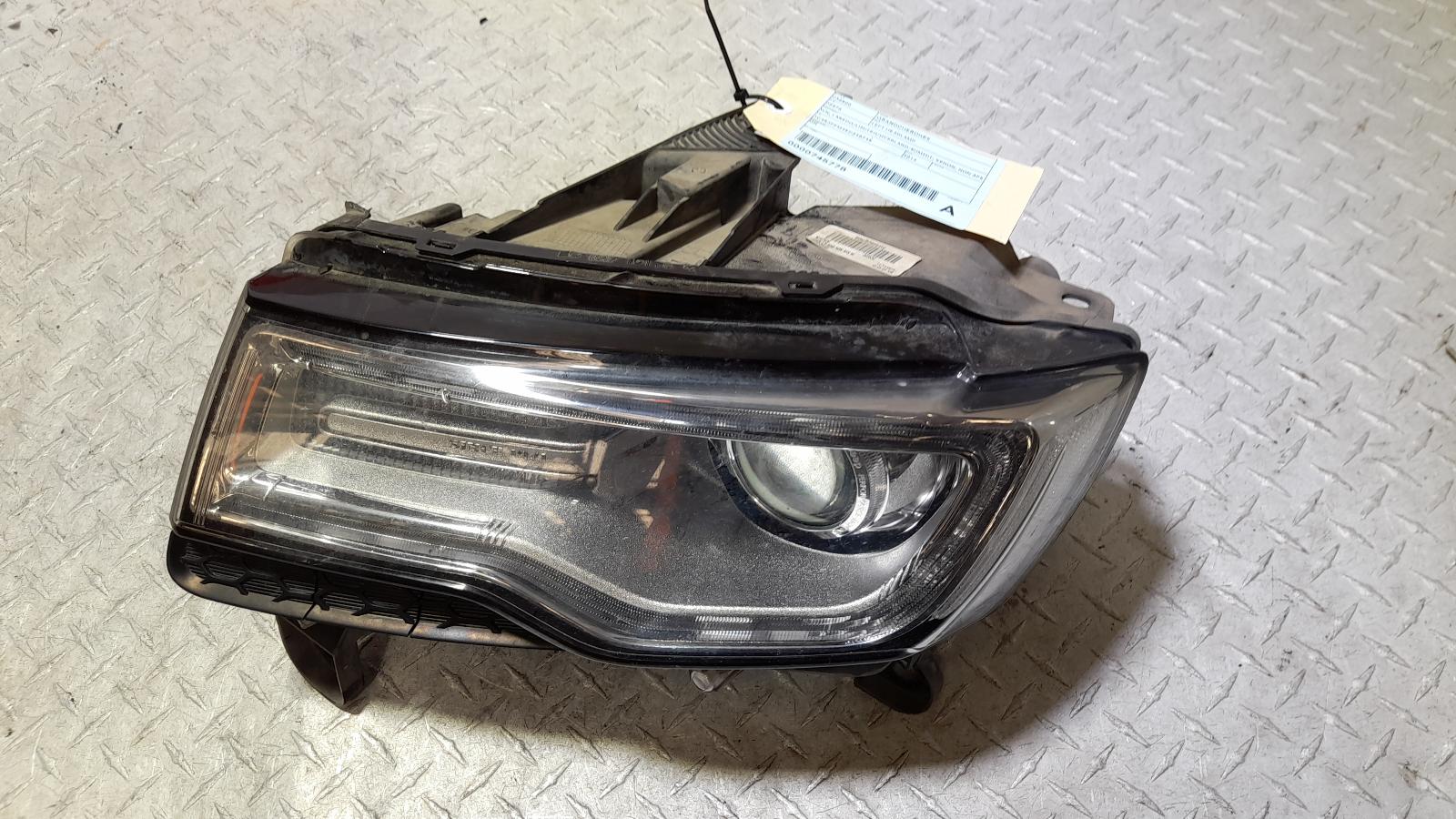 View Auto part Left Headlamp Jeep Grandcherokee 2014