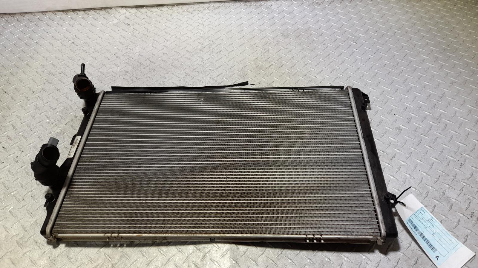 View Auto part Radiator Volkswagen Jetta 2011
