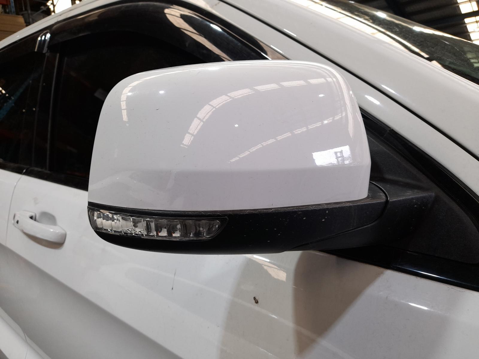 View Auto part Right Door Mirror Jeep Grandcherokee 2019