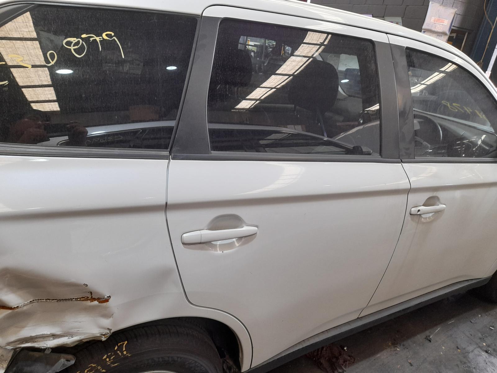 View Auto part Right Rear Door Sliding Mitsubishi Outlander 2013