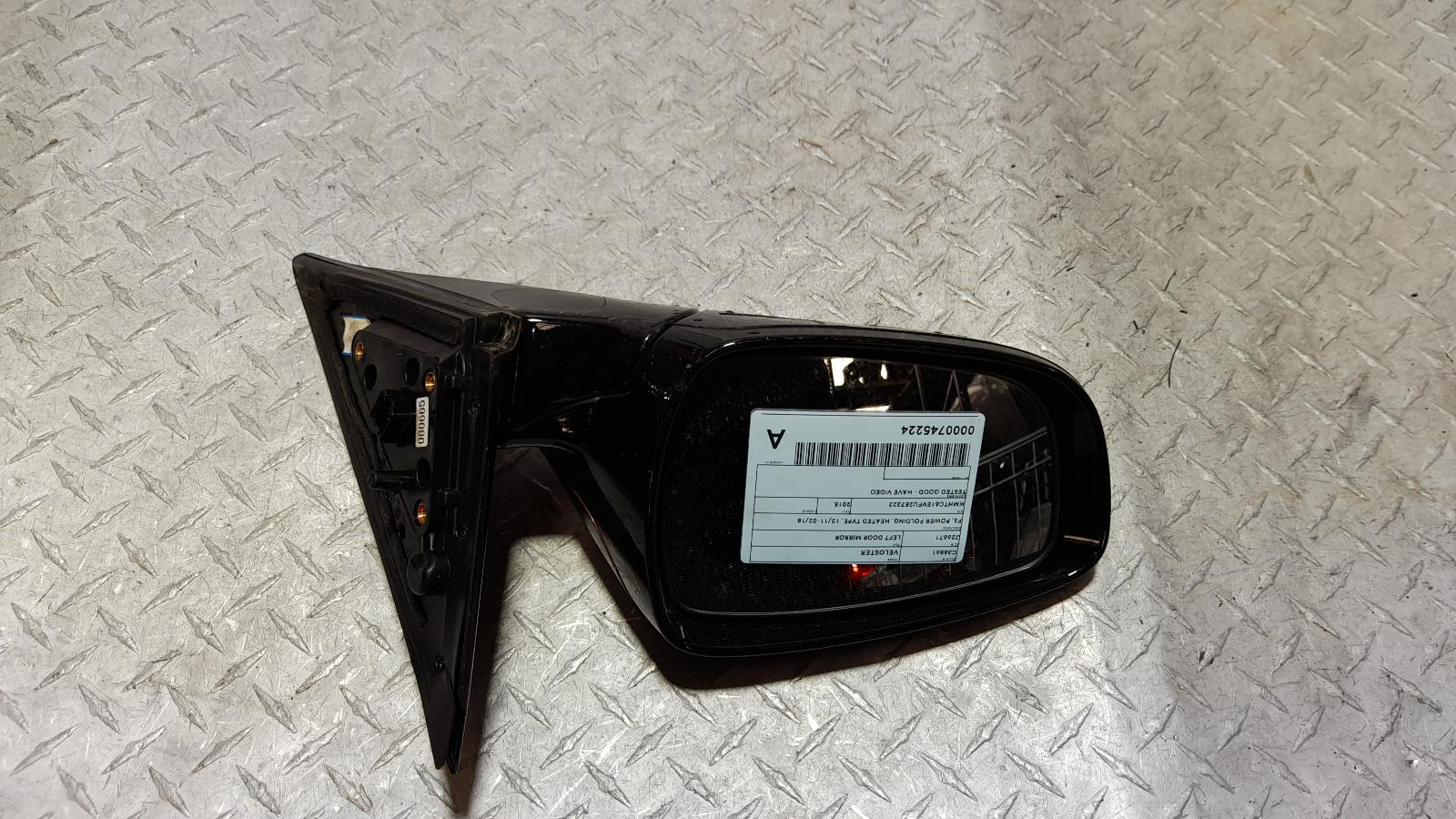 View Auto part Left Door Mirror Hyundai Veloster 2015