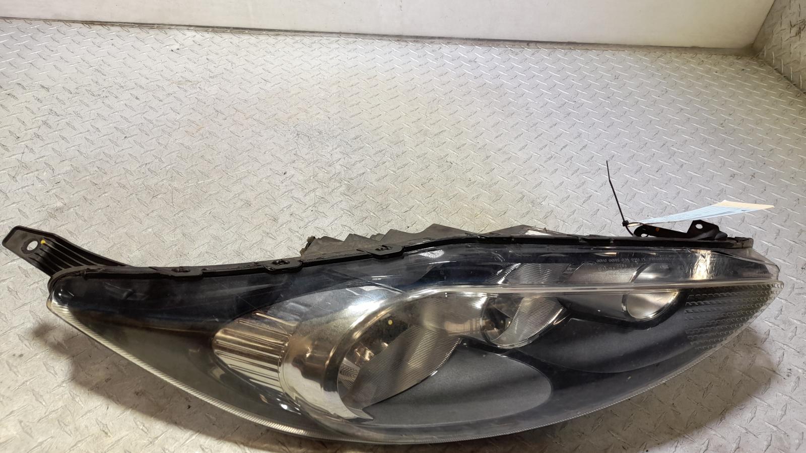 View Auto part Right Headlamp Ford Fiesta 2012