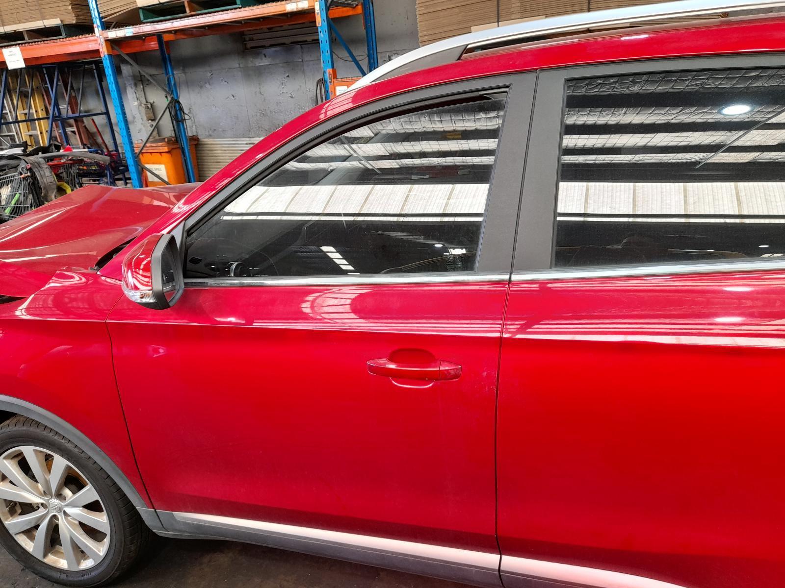 View Auto part Left Front Door Mg Zs 2021