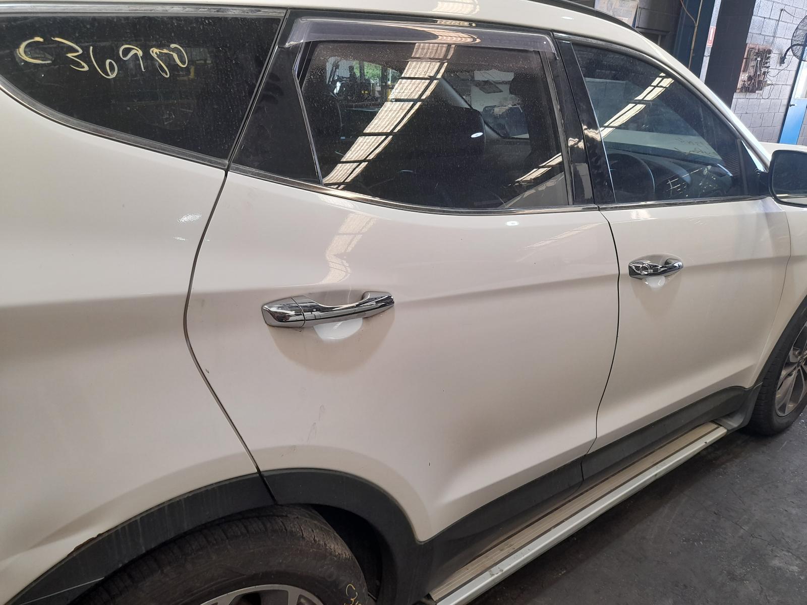 View Auto part Right Rear Door Sliding Hyundai Santa Fe 2012
