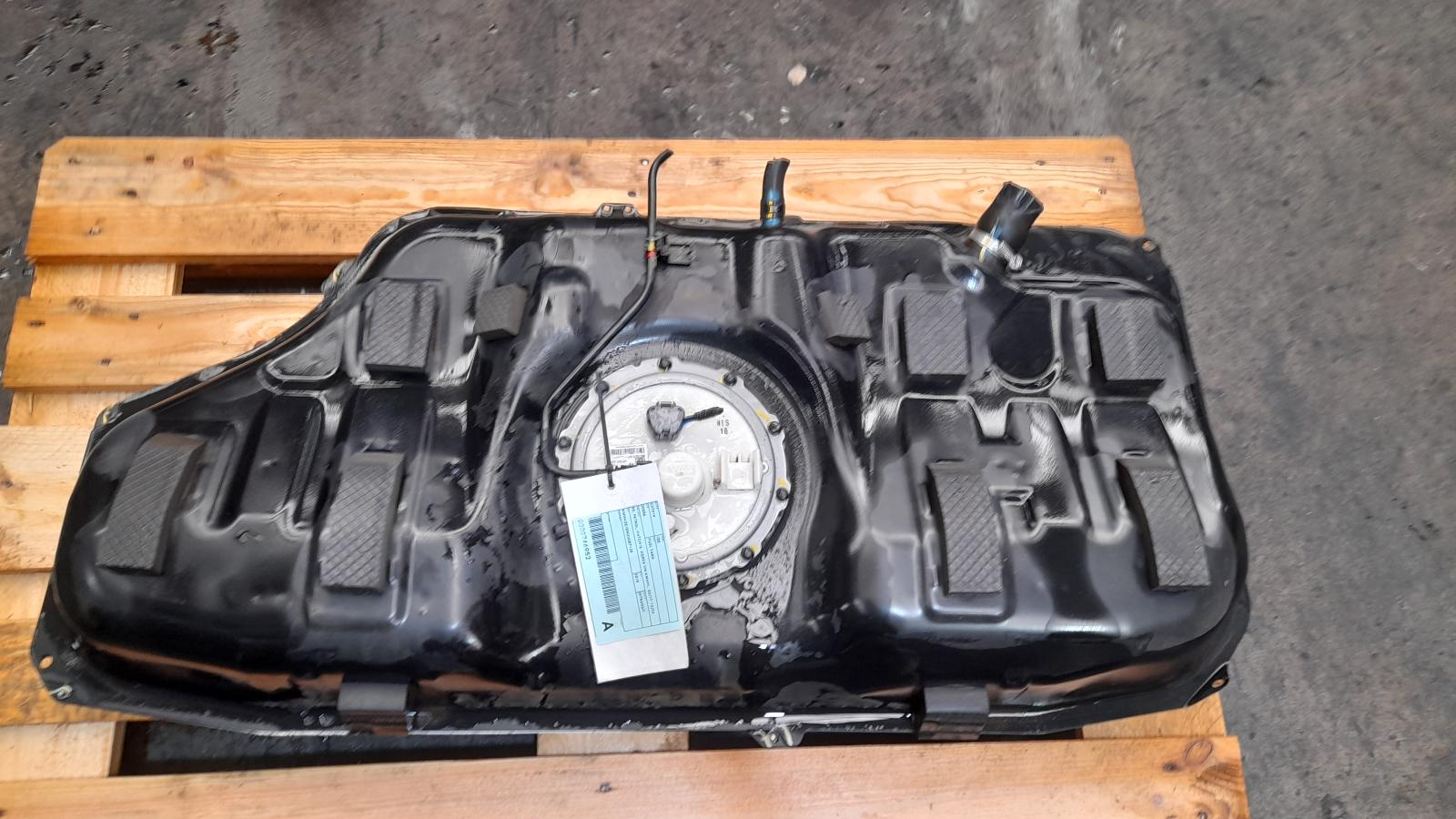 View Auto part Fuel Tank Hyundai I30 2018