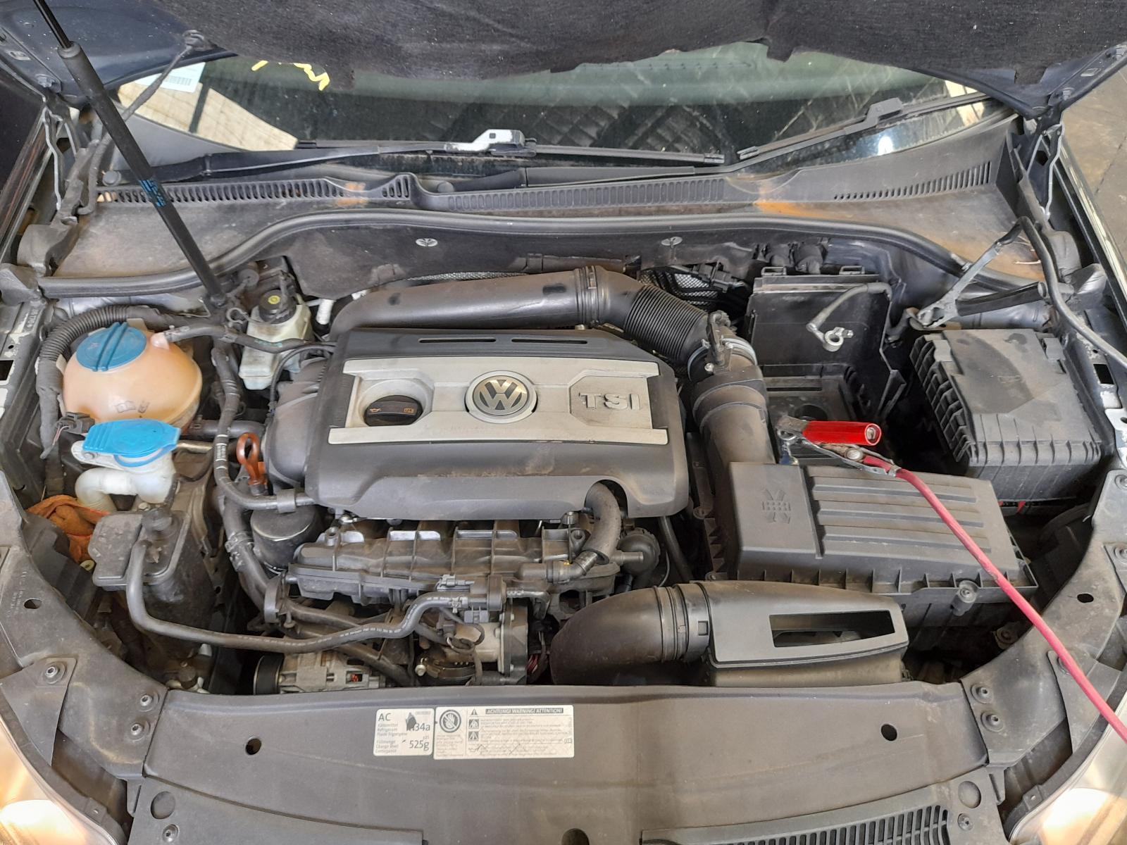 View Auto part Engine Volkswagen Golf 2011