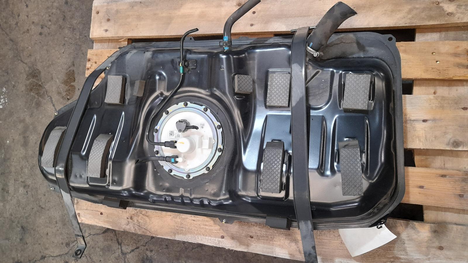 View Auto part Fuel Tank Hyundai I30 2020