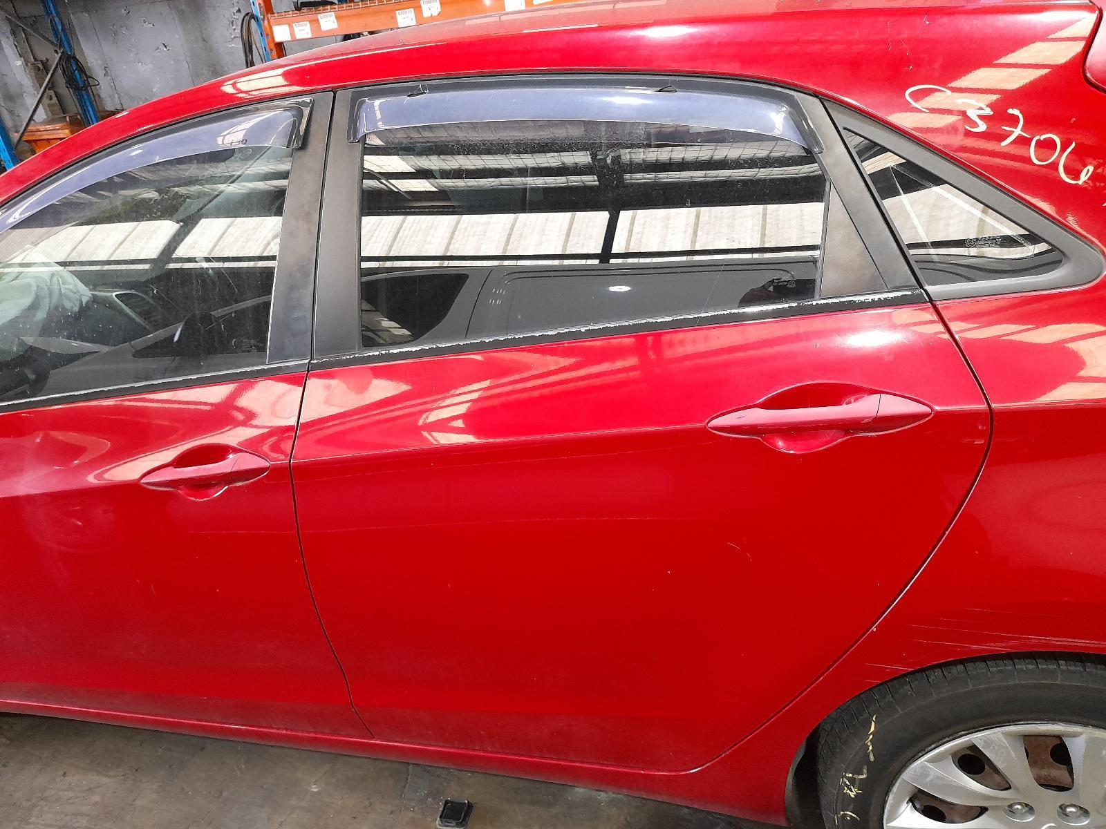 View Auto part Left Rear Door/Sliding Hyundai I30 2012