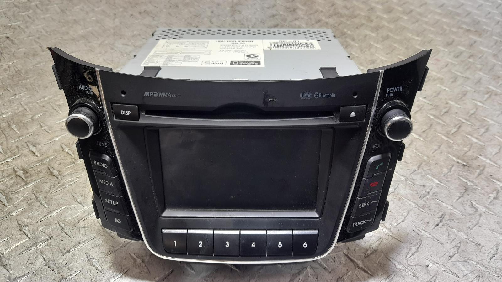 View Auto part Radio/Cd/Dvd/Sat/Tv Hyundai I30 2012