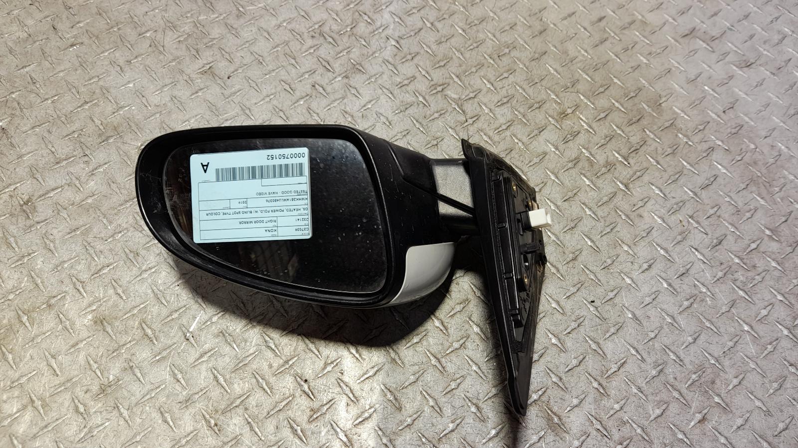 View Auto part Right Door Mirror Hyundai Kona 2019