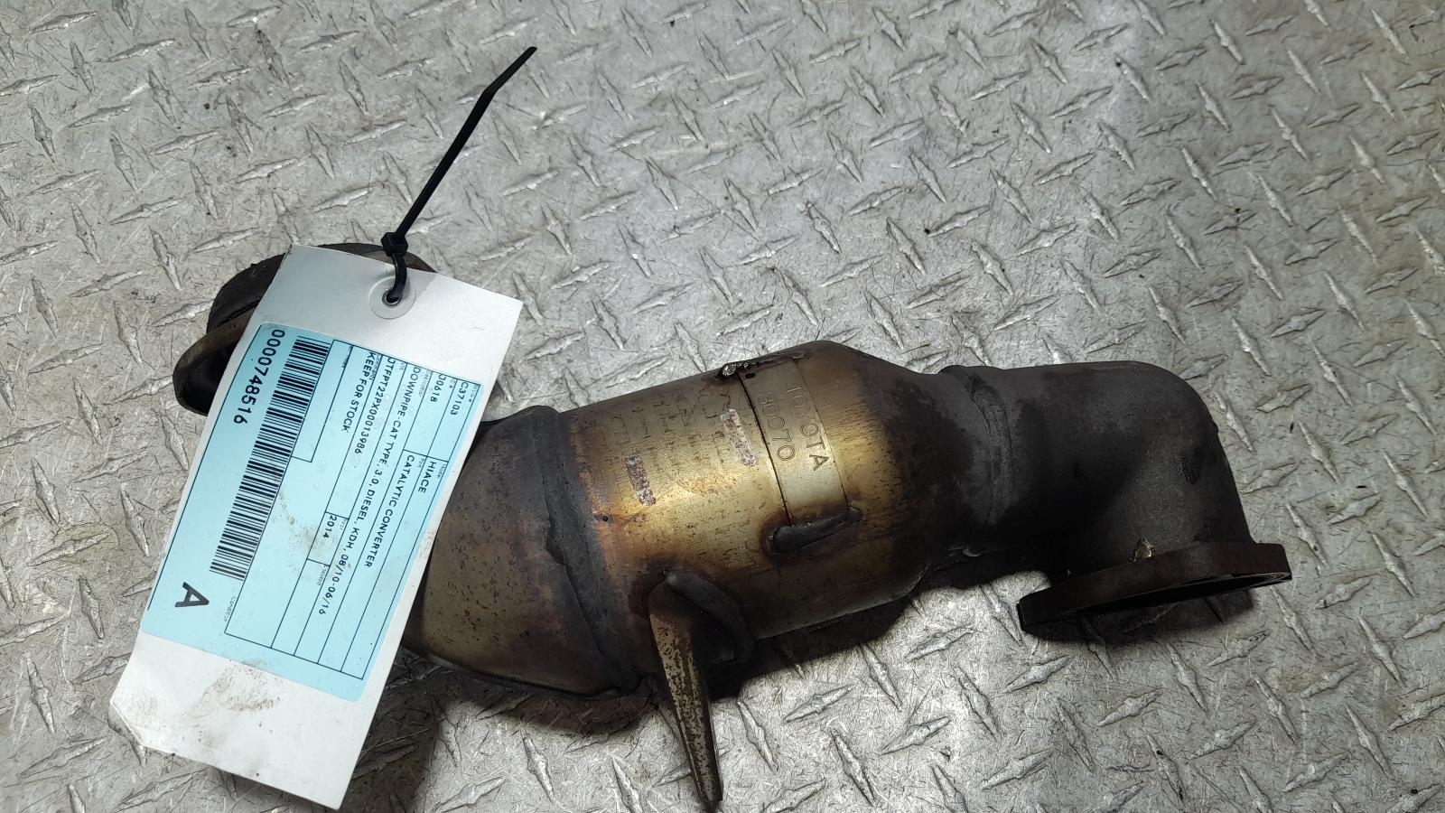 View Auto part Catalytic Converter Toyota Hiace 2014
