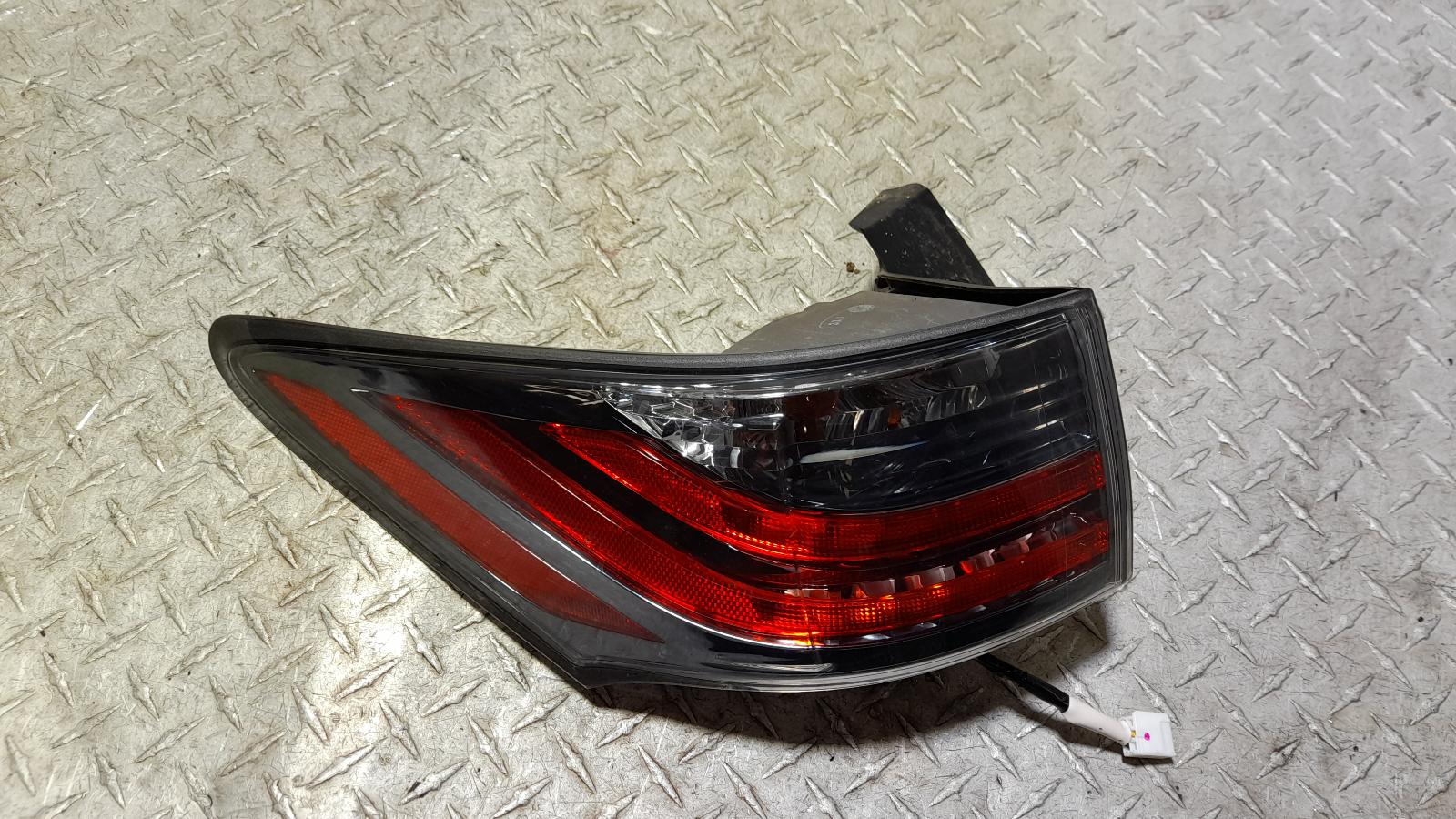 View Auto part Left Taillight Lexus Ct200h 2013