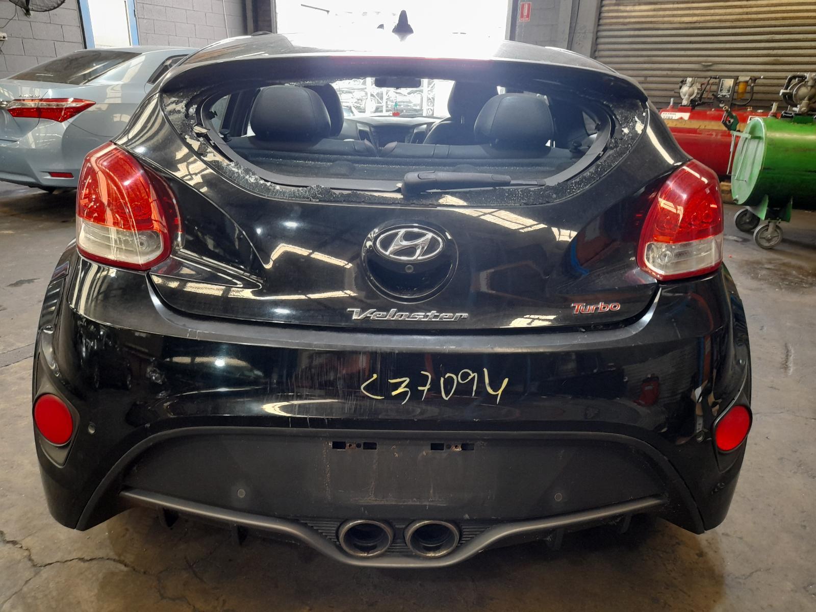 View Auto part Bootlid/Tailgate Hyundai Veloster 2012