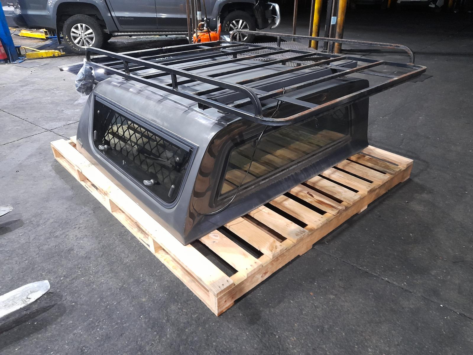 View Auto part Tonneau/Cover Volkswagen Amarok 2015