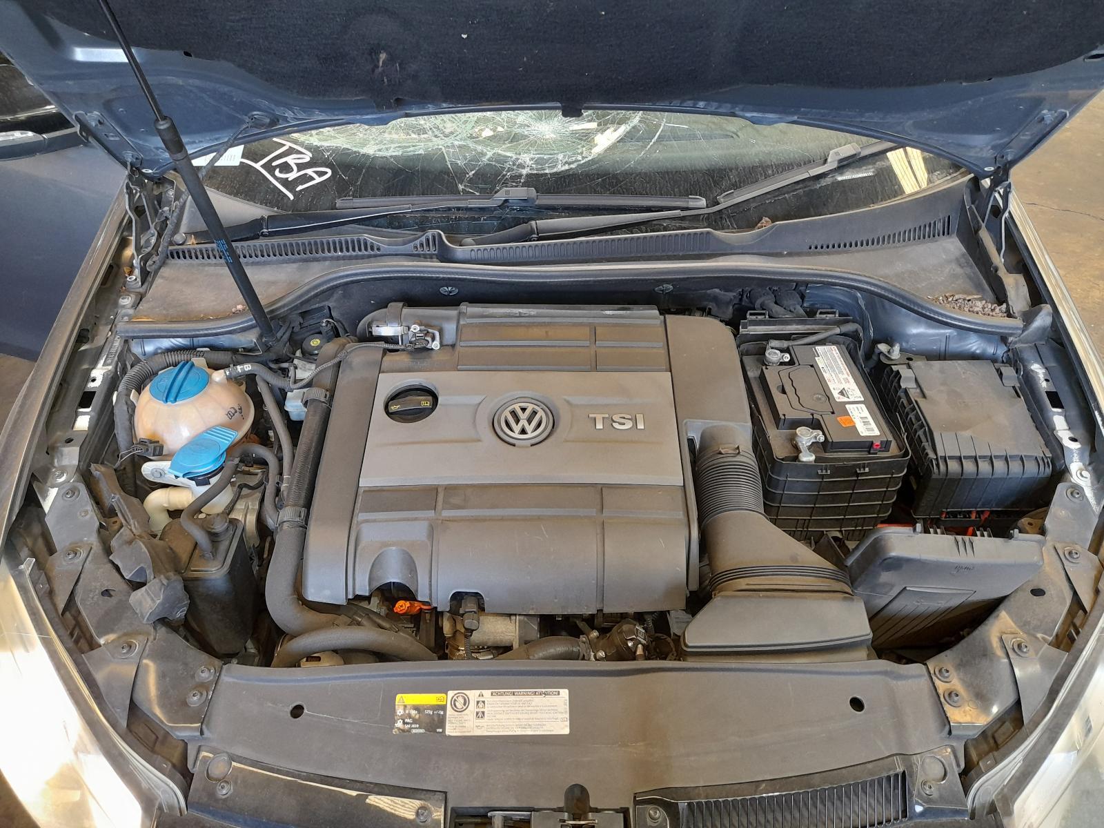 View Auto part Engine Volkswagen Golf 2012