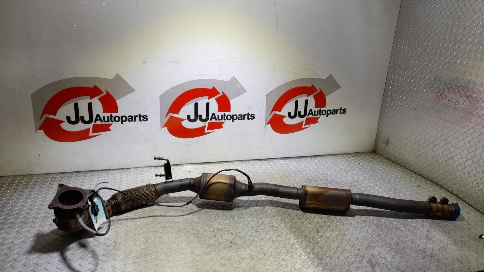 View Auto part Catalytic Converter Volkswagen Golf 2012