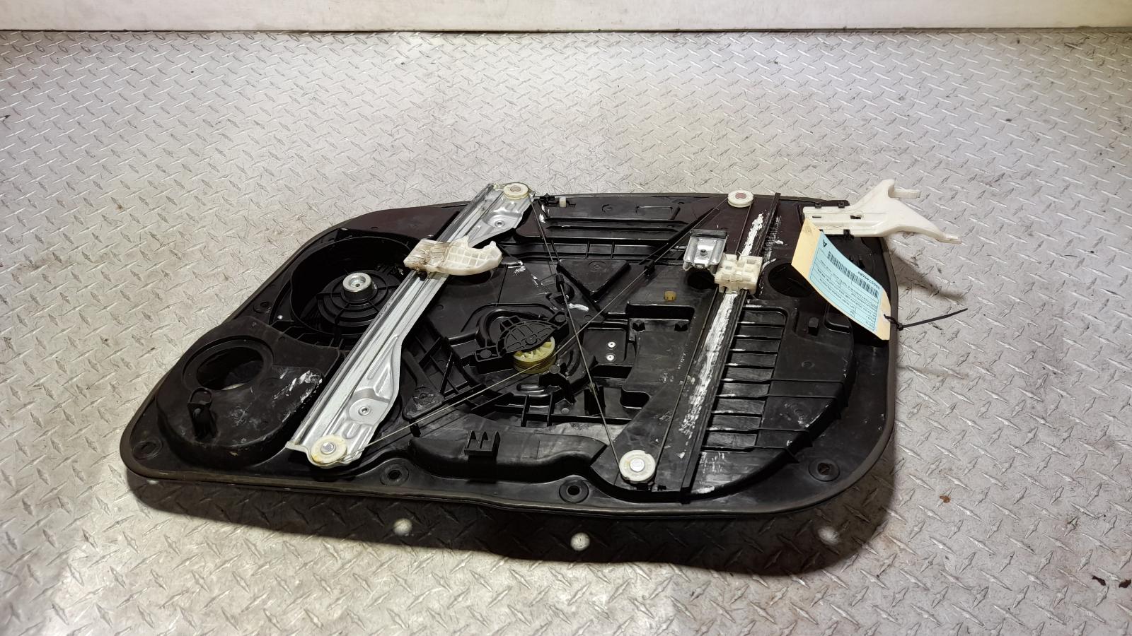 View Auto part Left Front Window Reg/Motor Hyundai I30 2013