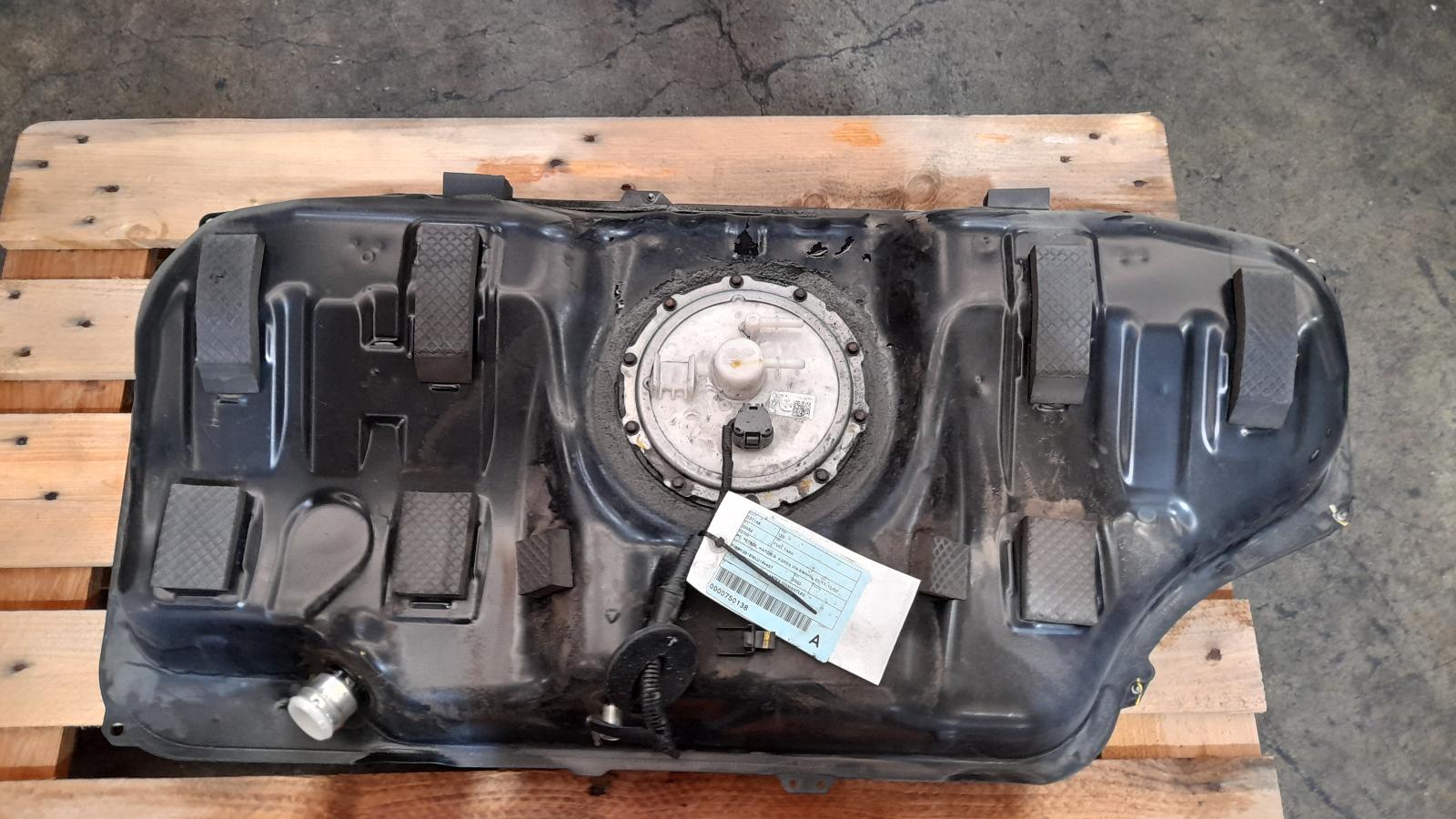 View Auto part Fuel Tank Hyundai I30 2020