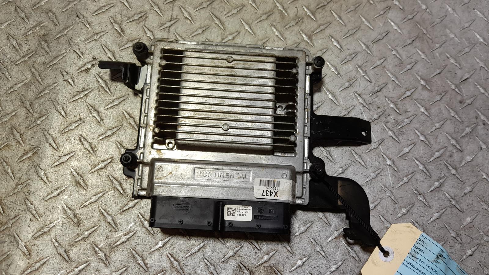 View Auto part Ecu Kia Cerato 2015