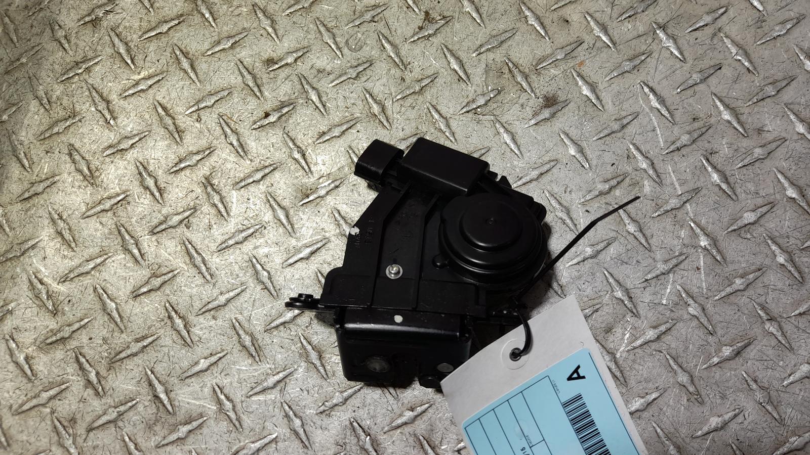 View Auto part Door/Boot/Gate Lock Toyota Rav4 2013