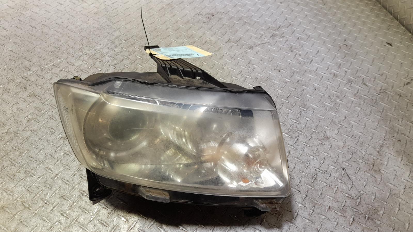 View Auto part Right Headlamp Jeep Grandcherokee 2012