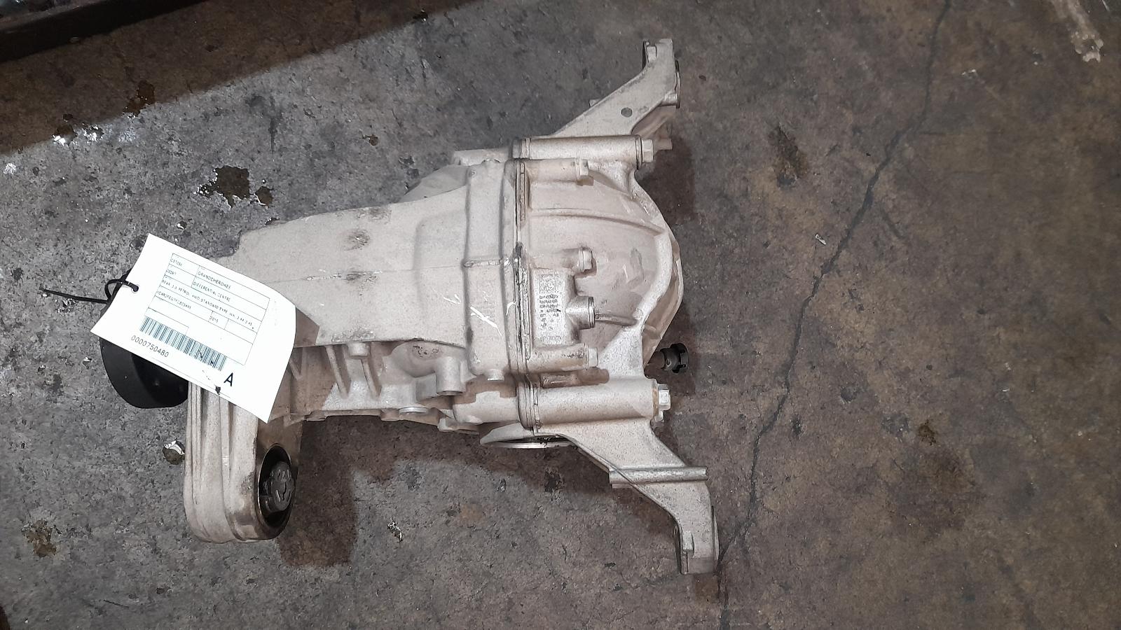 View Auto part Differential Centre Jeep Grandcherokee 2015