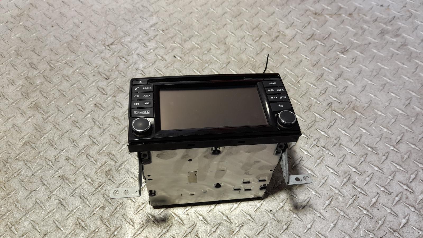 View Auto part Radio/Cd/Dvd/Sat/Tv Nissan Juke 2017