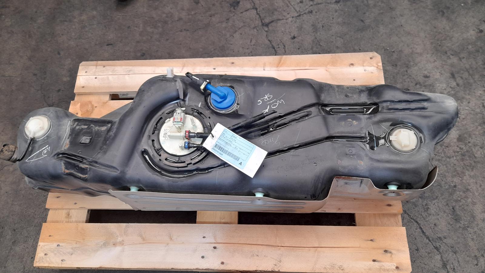 View Auto part Fuel Tank Ford Everest 2018