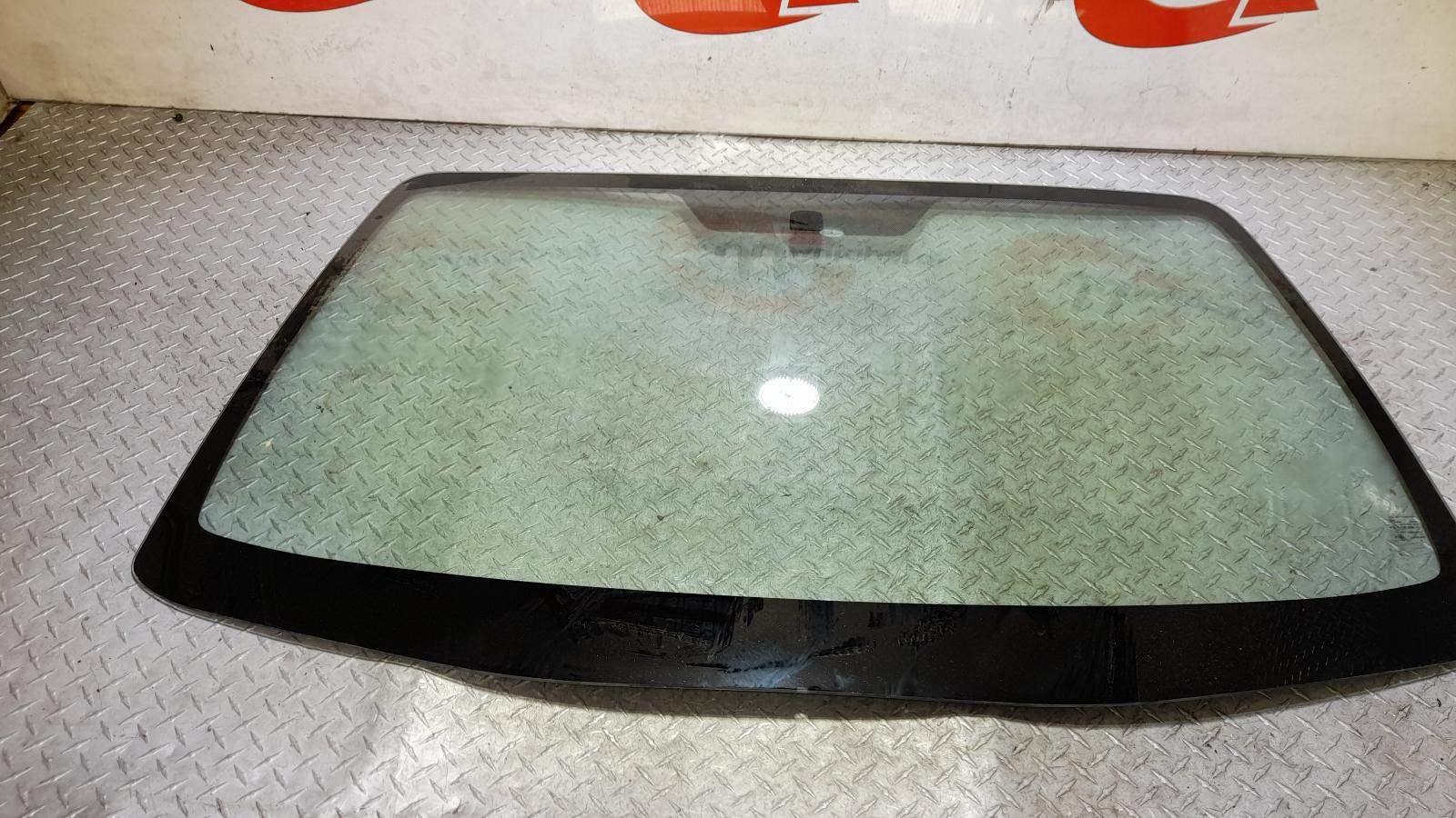 View Auto part Windshield Isuzu Dmax 2016
