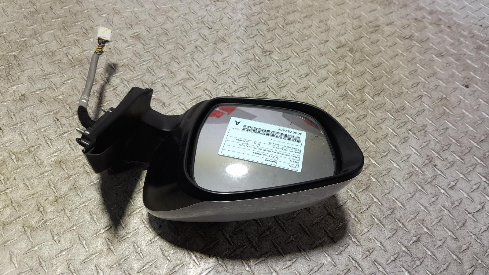 View Auto part Left Door Mirror Nissan Navara 2023