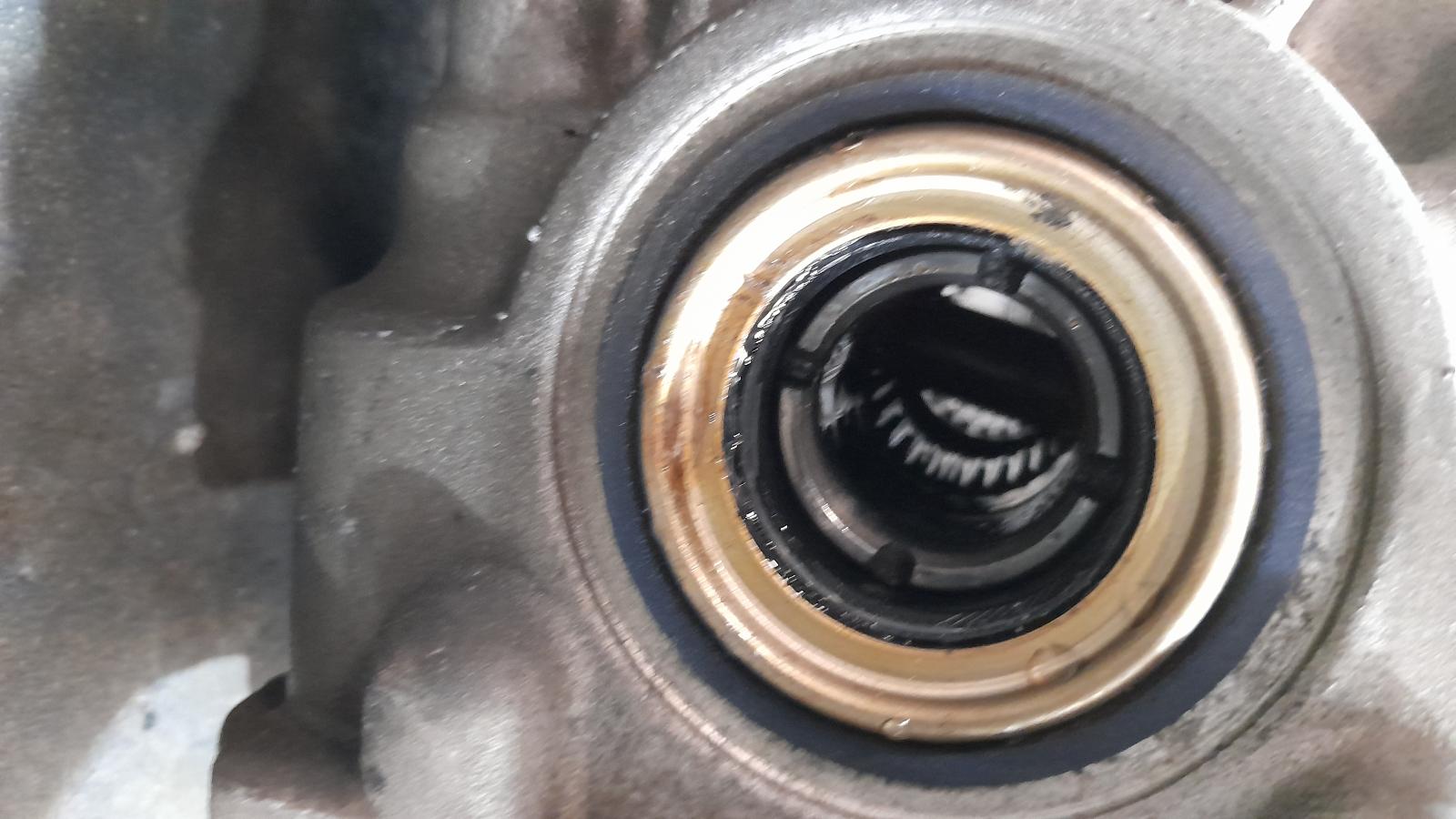 View Auto part Differential Centre Hyundai Tucson 2015