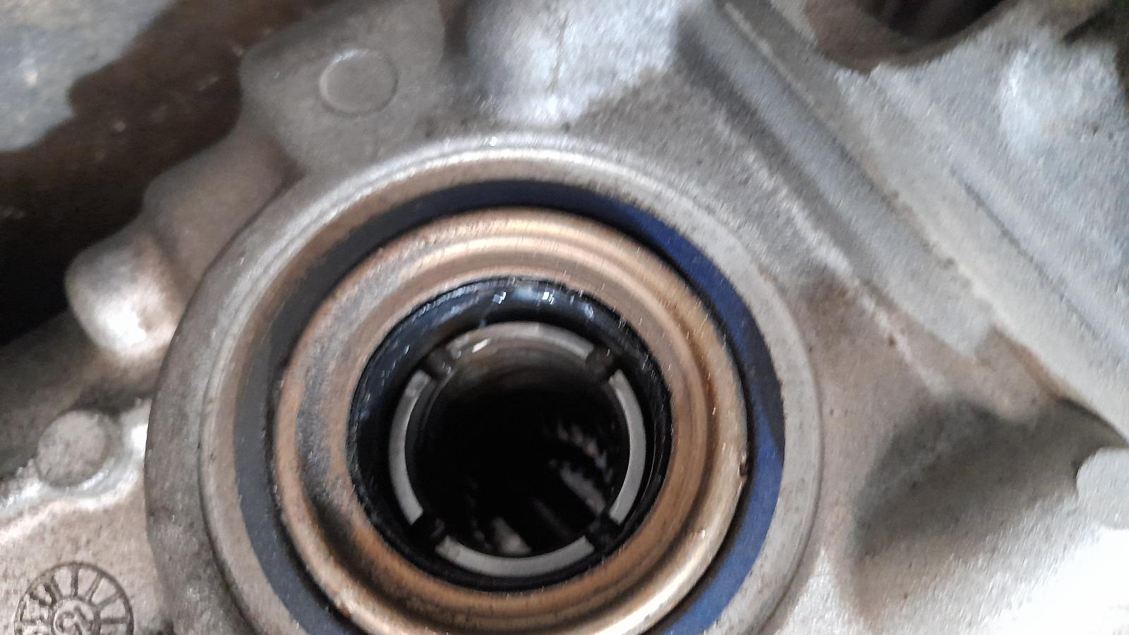 View Auto part Differential Centre Hyundai Tucson 2015
