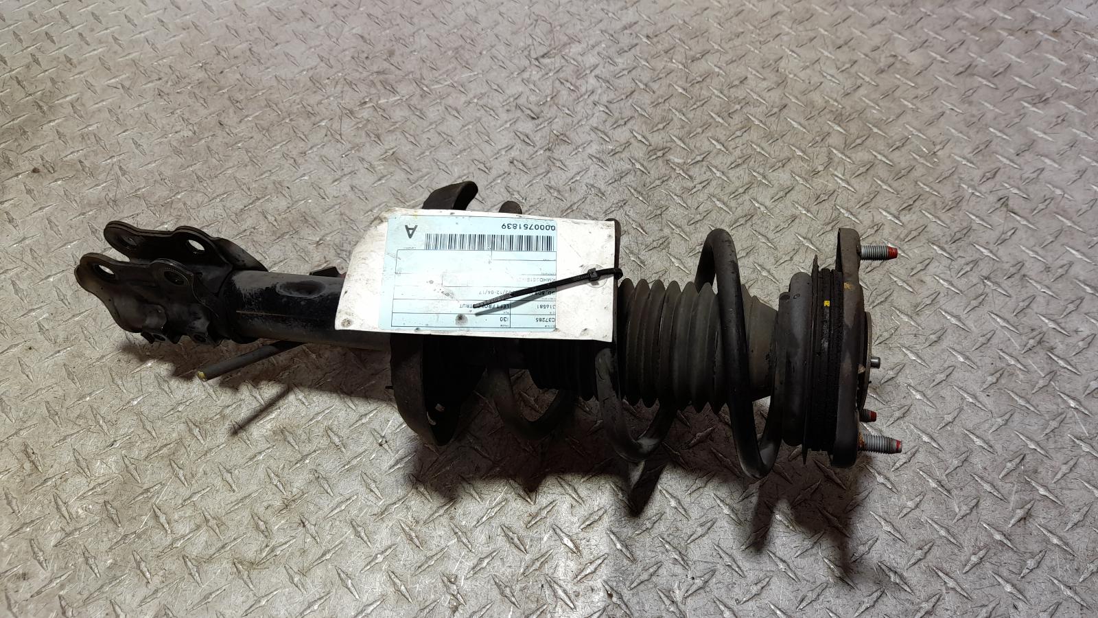 View Auto part Left Front Strut Hyundai I30 2013
