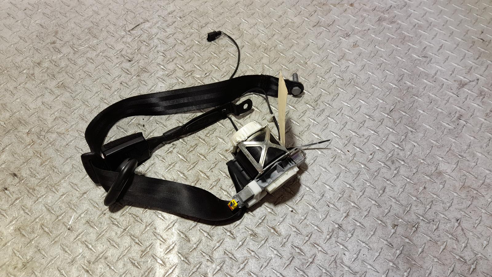 View Auto part Seatbelt/Stalk Volkswagen Amarok 2013