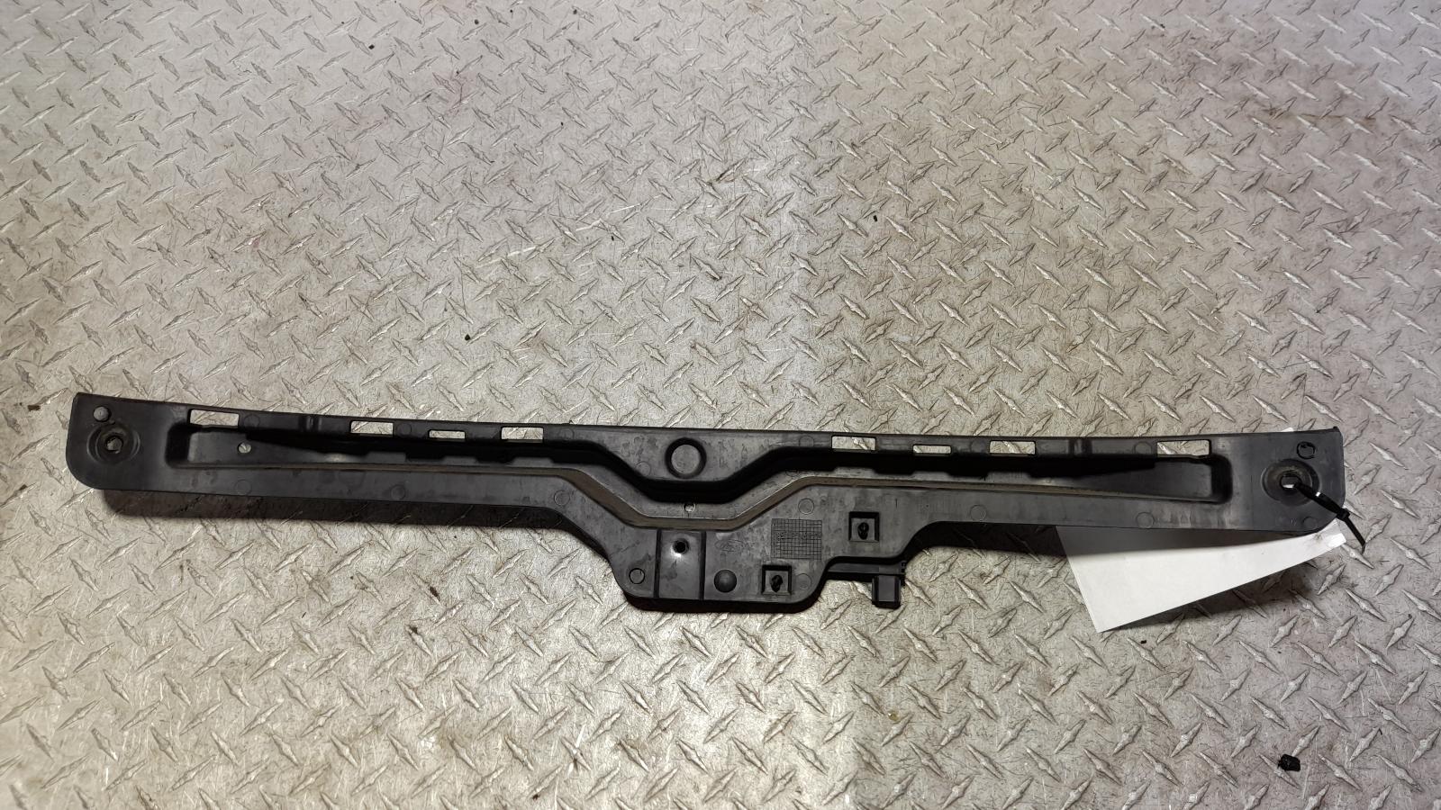 View Auto part R/Bar Bracket/Reinfo Ford Fiesta 2015