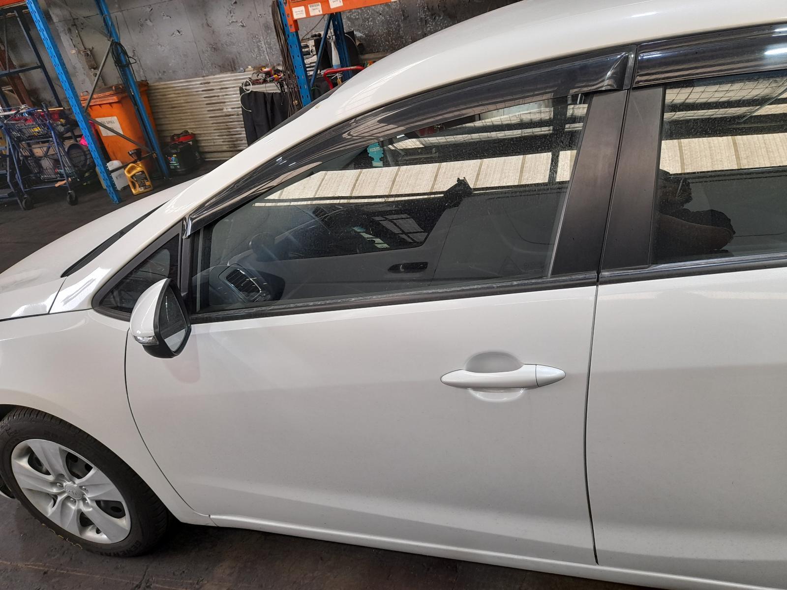 View Auto part Left Front Door Kia Cerato 2017