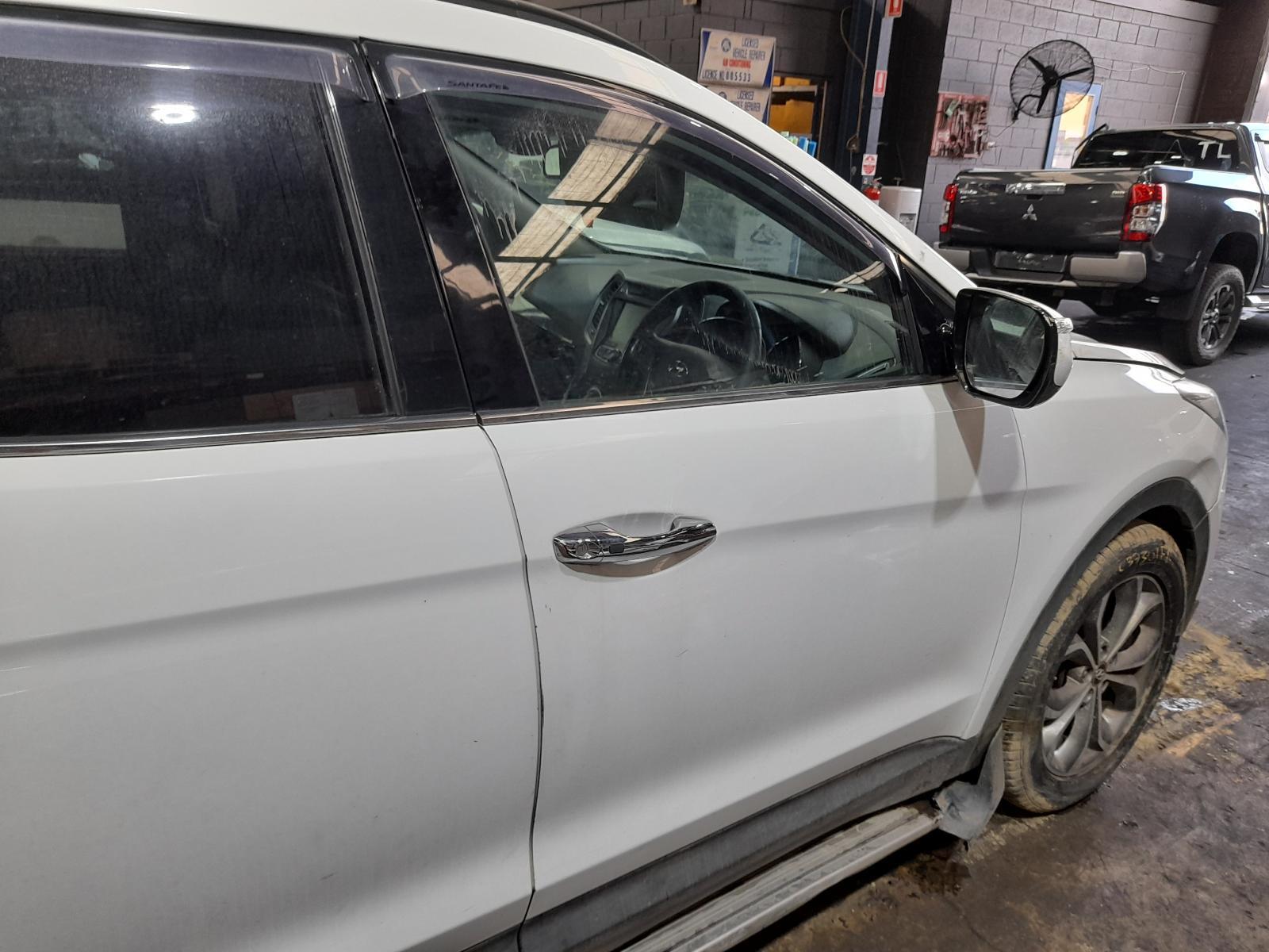 View Auto part Right Front Door Hyundai Santa Fe 2013