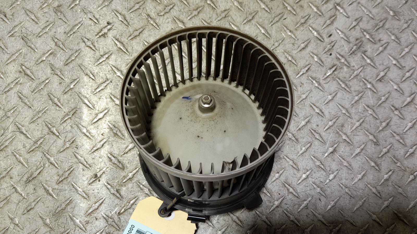 View Auto part Heater Fan Motor Nissan Dualis 2013